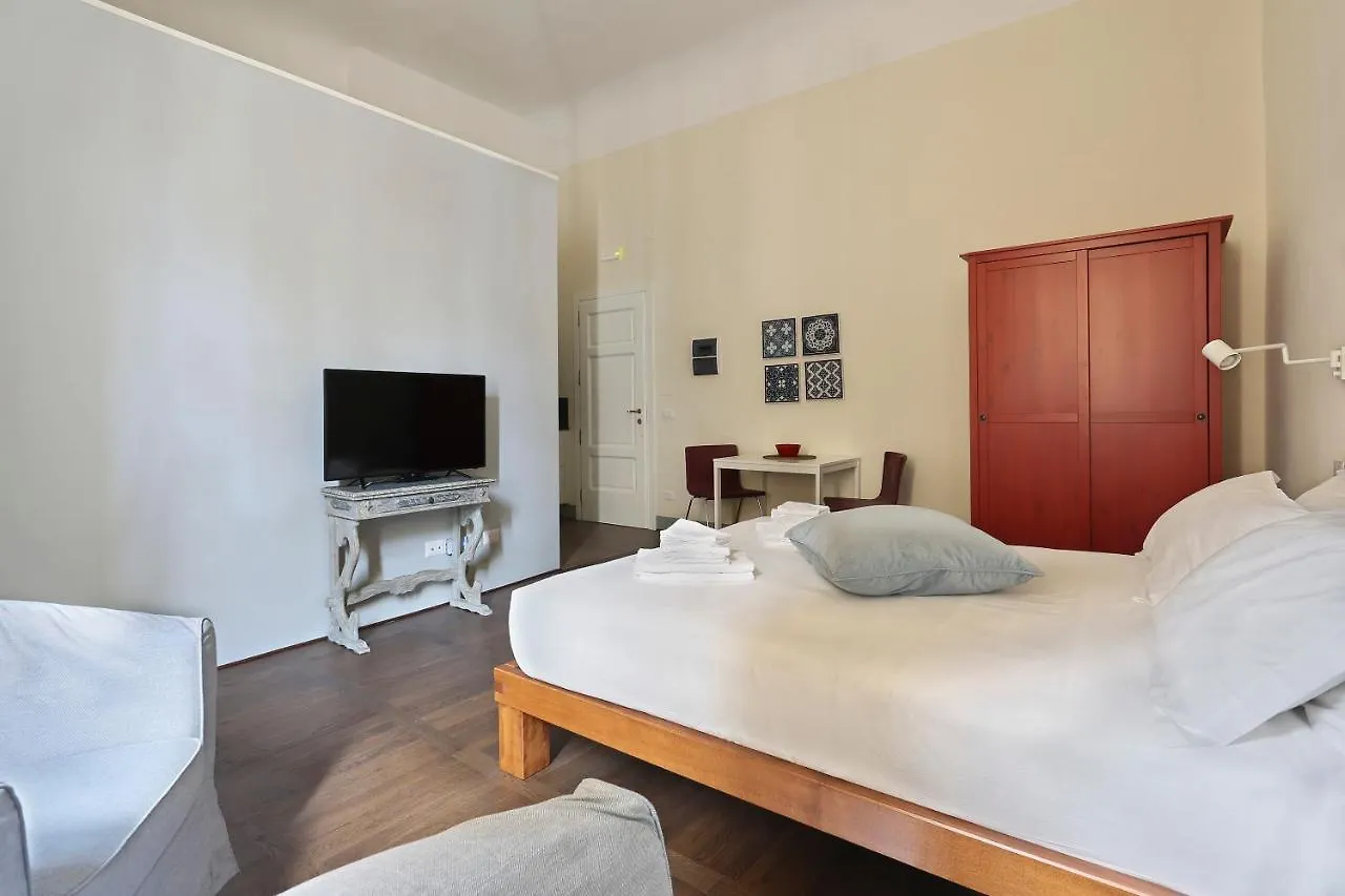 Apt. Fiordaliso - Pauline Suites, Palazzo Borghese Florence Italy