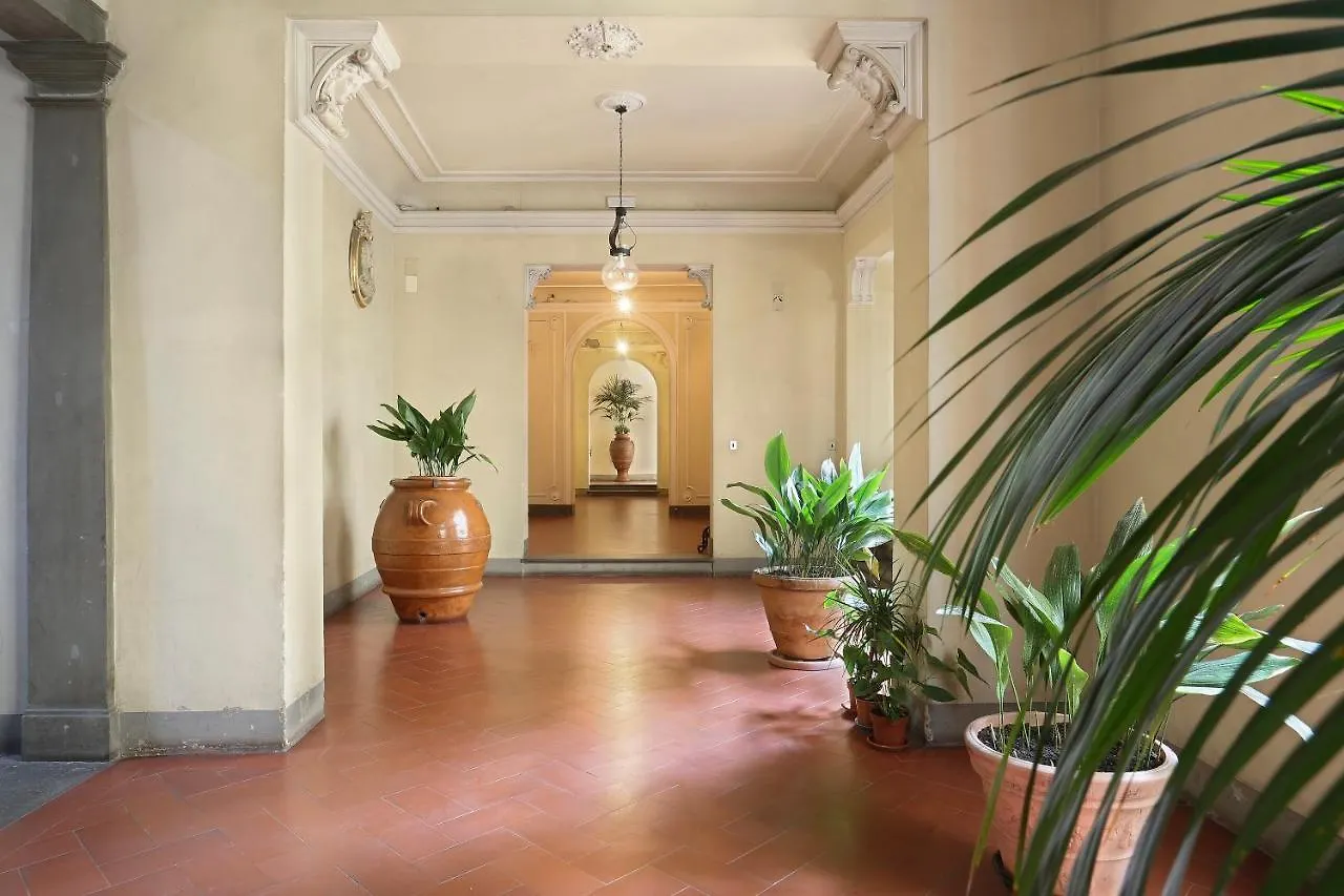Apt. Fiordaliso - Pauline Suites, Palazzo Borghese Florence