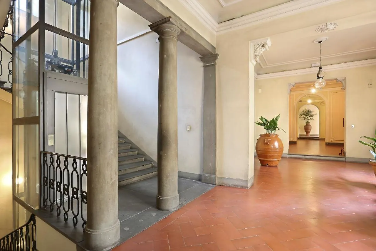 Apt. Fiordaliso - Pauline Suites, Palazzo Borghese Florence
